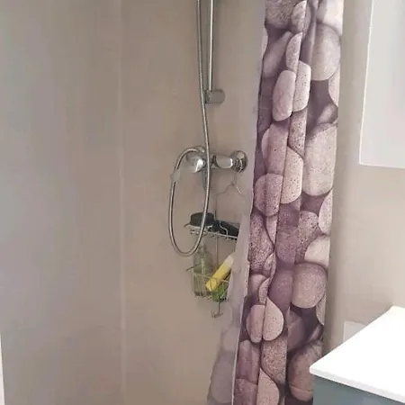 Point Zero A 300 Metre De La Апартаменты Ла-Гранд-Мот